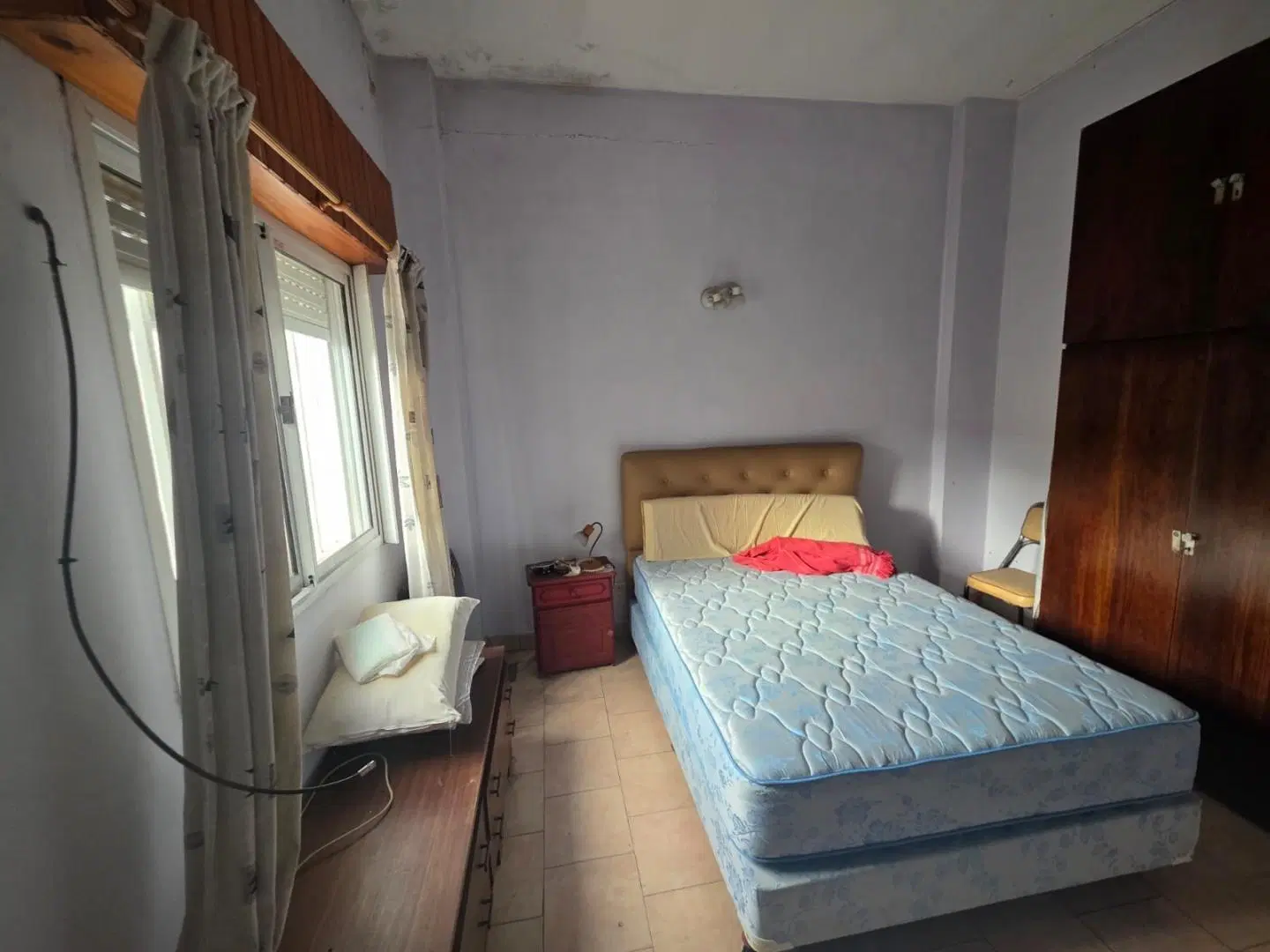 MARTIN CORONADO EN VENTA CASA DE 2 AMBIENTES Y MEDIO AL FRENTE GARAGE F: 11146 3