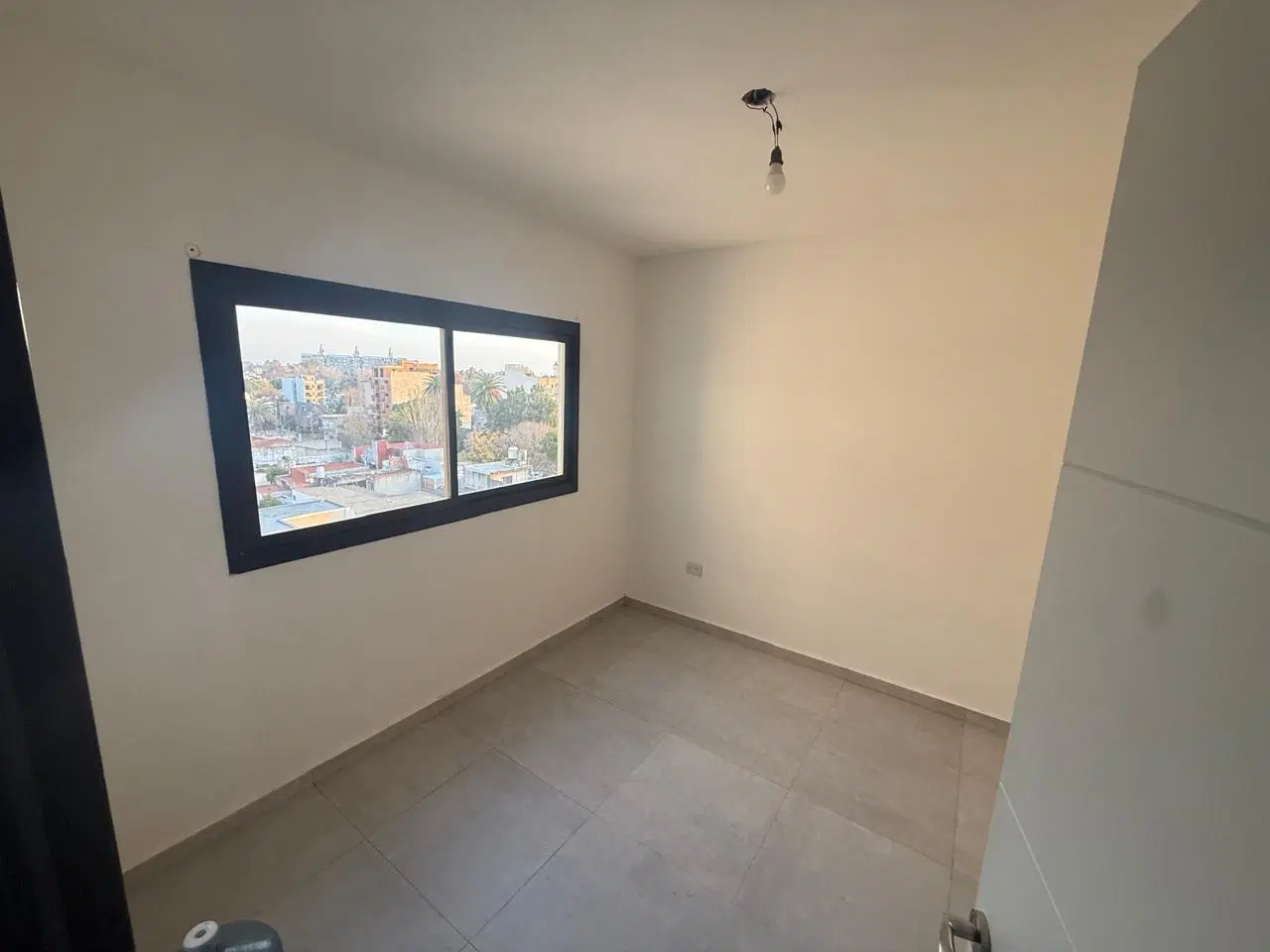 EN ALQUILER DEPARTAMENTO 2 AMBIENTES EN PALOMAR F: 11144 4