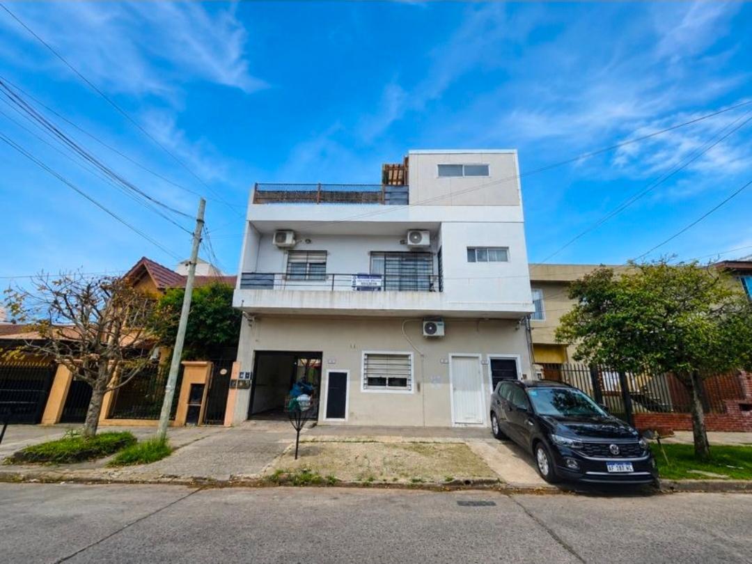 EN VENTA PH 3 Ambientes con Terraza, Quincho y Pileta en Martín Coronado F: 11153