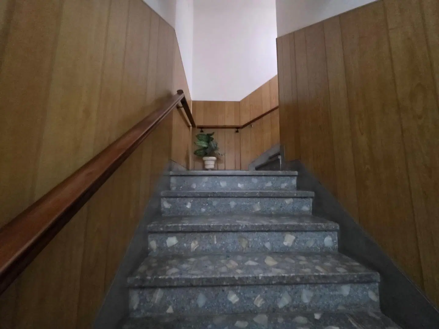 EL PALOMAR EN VENTA PISO DE 3 AMBIENTES CON GARAGE PARA 2 AUTOS CON 2 PATIOS F: 11155 2