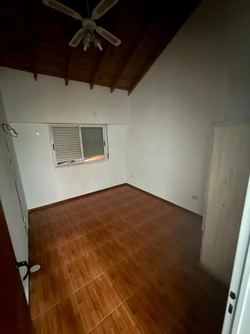 ALQUILER TRIPLEX 4 AMBIENTES 3 BAÑOS EN EXCELENTE ZONA DEL PALOMAR: F: 4845 5