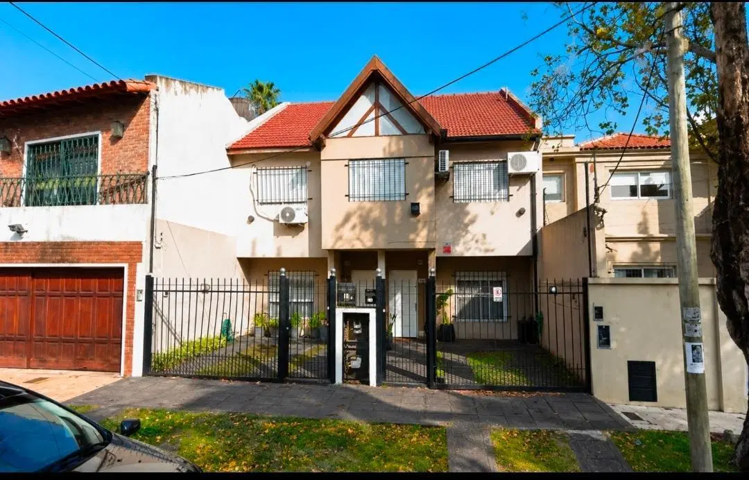 ALQUILER TRIPLEX 4 AMBIENTES 3 BAÑOS EN EXCELENTE ZONA DEL PALOMAR: F: 4845 4