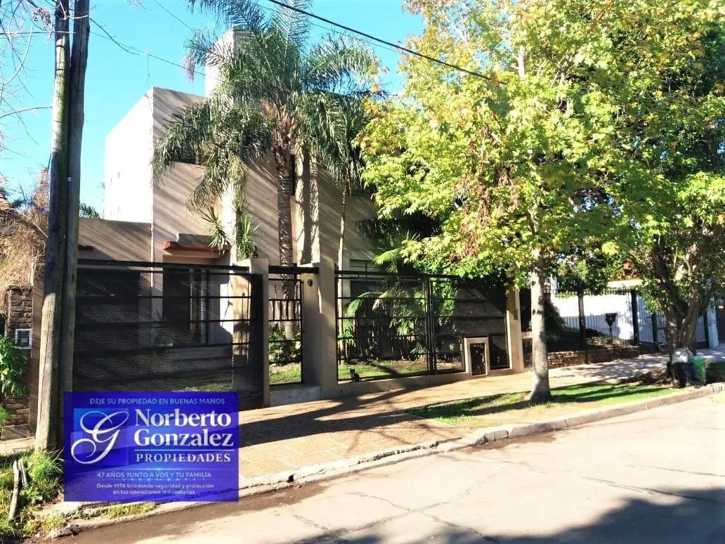 Casa en venta – 4 dormitorios, 3 baños – 461 m² – El Palomar F: 10880 2