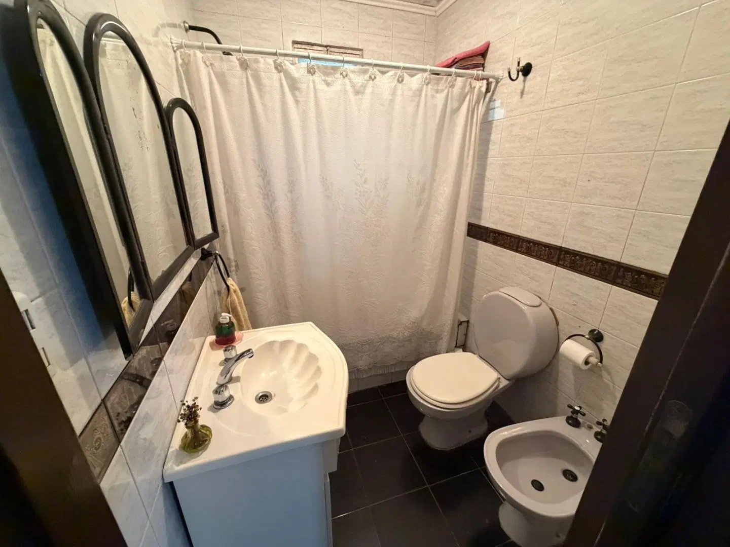 En Venta En Caseros Chalet 6 Ambientes + Departamento F: 11161 5