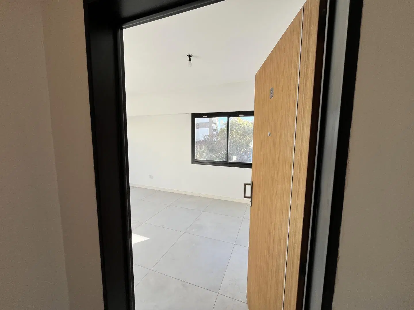 alquilo en caseros departamento de 2 ambientes a estrenar F: 11159 3