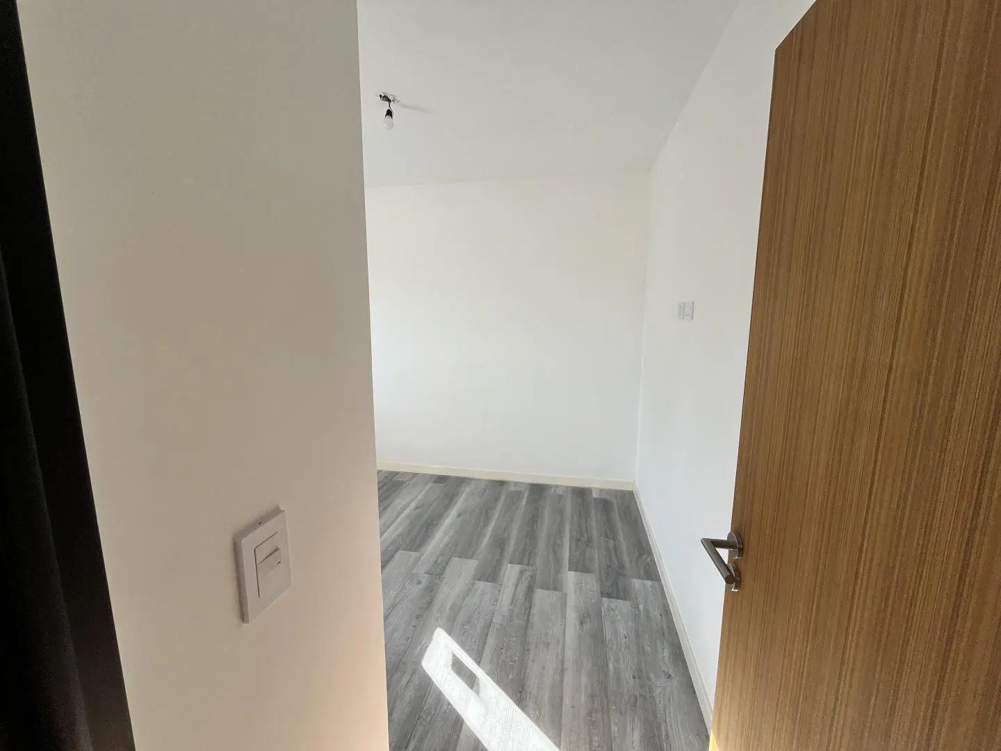alquilo en caseros departamento de 2 ambientes a estrenar F: 11159 5