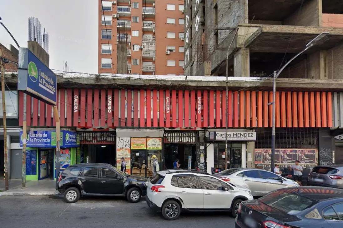 RAMOS MEJIA ALQUILO LOCAL MUY BIEN UBICADO A LA CALLE F: 11180 1