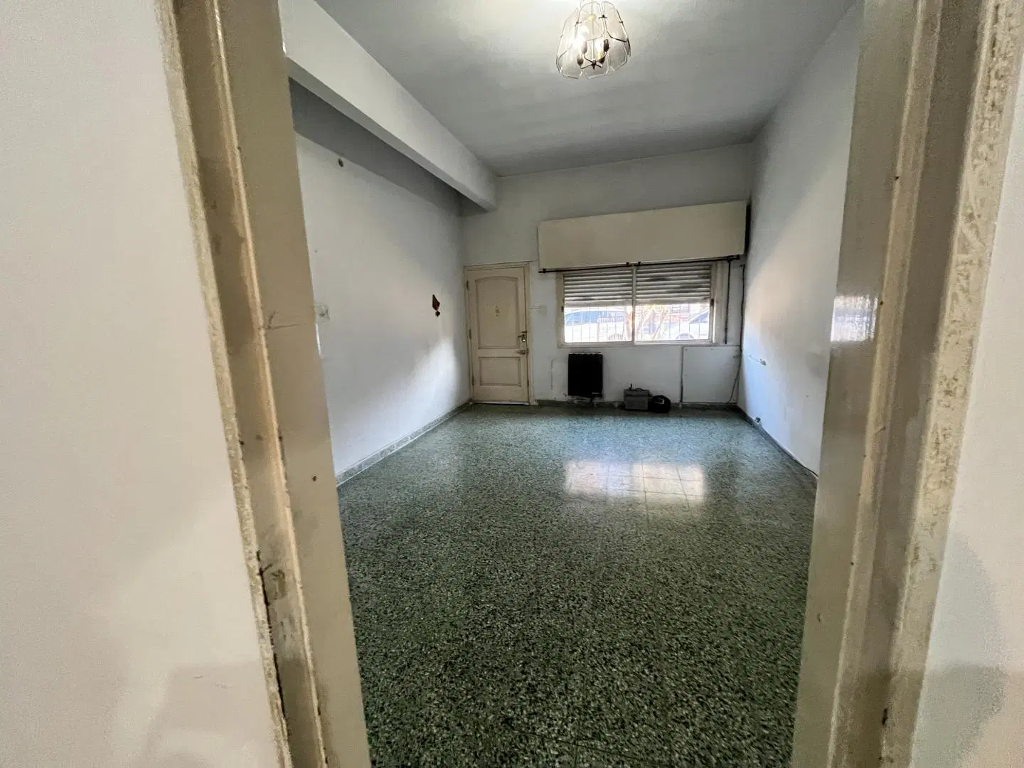 VILLA BOSCH CASA PLANTA BAJA PISO DE 3 AMBIENTES MUY AMPLIOS F: 11165 4