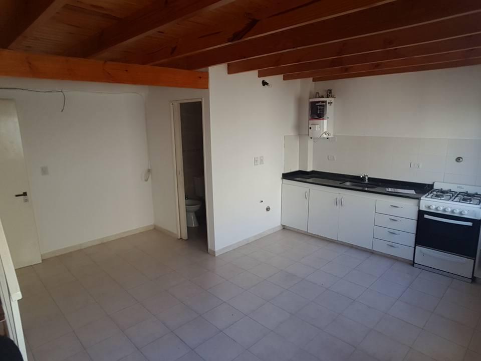 Foto de ALQUILO EN MARTIN CORONADO DEPARTAMENTO 2 AMBIENTES 2 PISO Contra, imagen 5