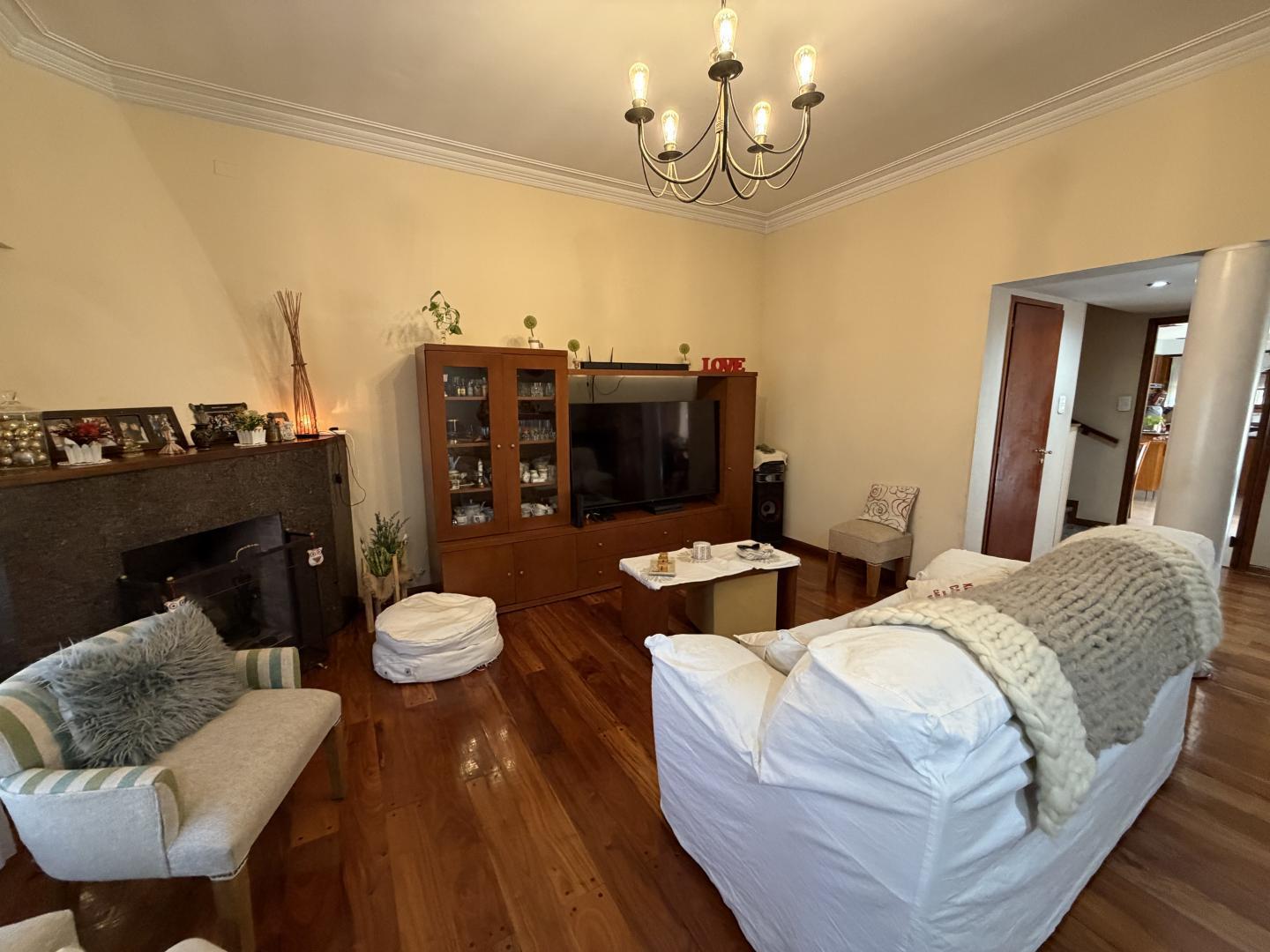 Foto de HERMOSO CHALET 4 AMBIENTES EN EXCELENTE ESTADO EL PALOMAR F: 11236, imagen 5