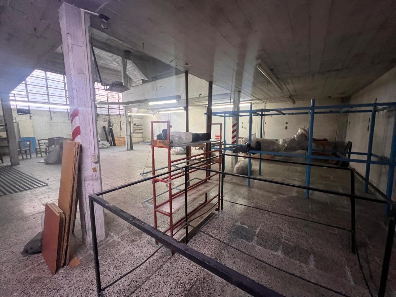 Foto de ALQUILO GALPON AL FONDO EN VILLA BOSCH TRIFASICA F: 11252, imagen 2