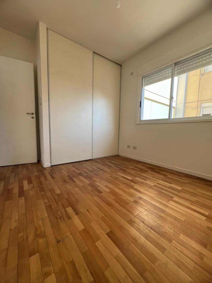 Foto de EN VENTA DEPARTAMENTO DE 2 AMBIENTES EN CASEROS F: 11270, imagen 2