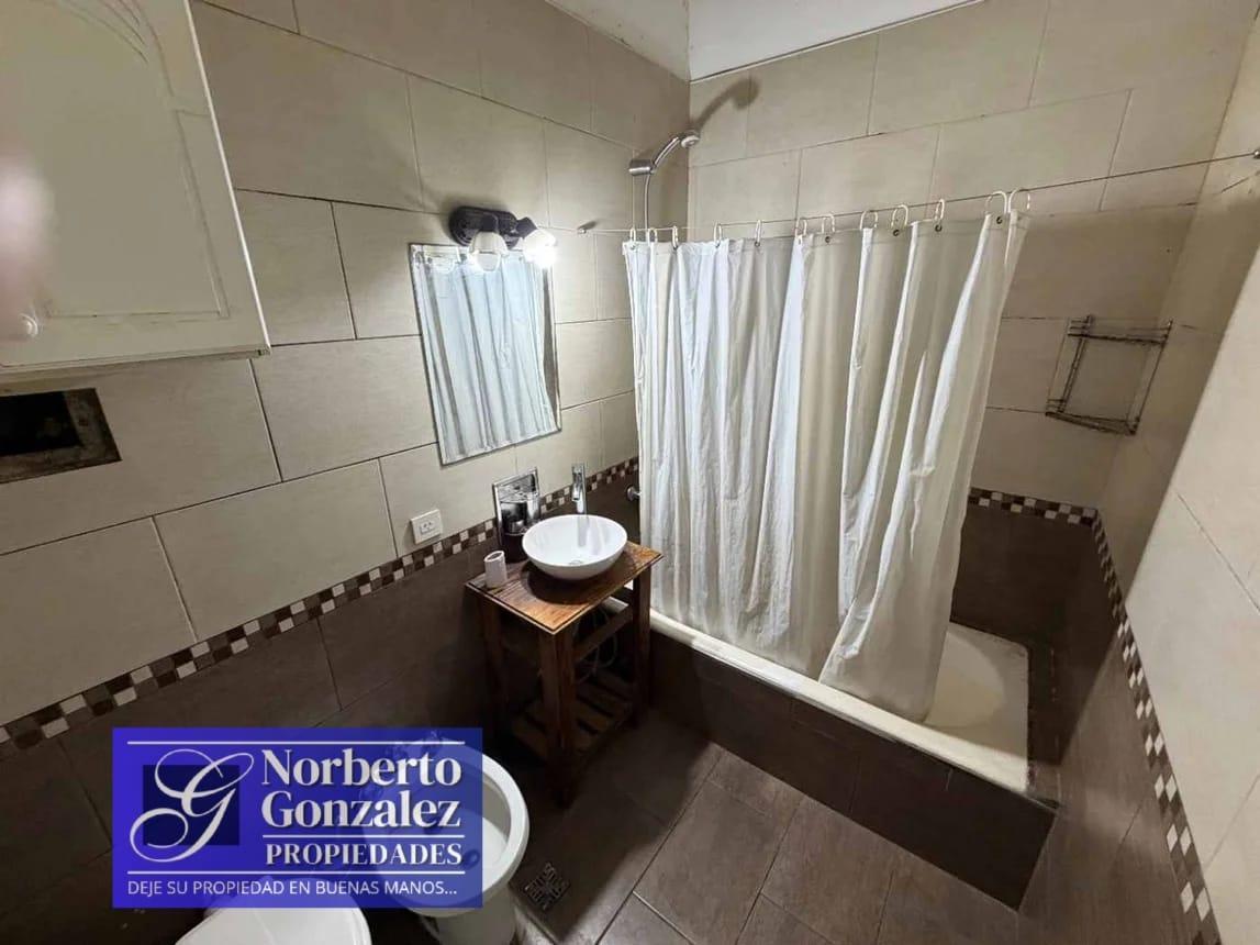 Foto de EL PALOMAR OPORTUNIDAD CASA + LOCAL SOBRE AMPLIO LOTE SOBRE AVENIDA F, imagen 2