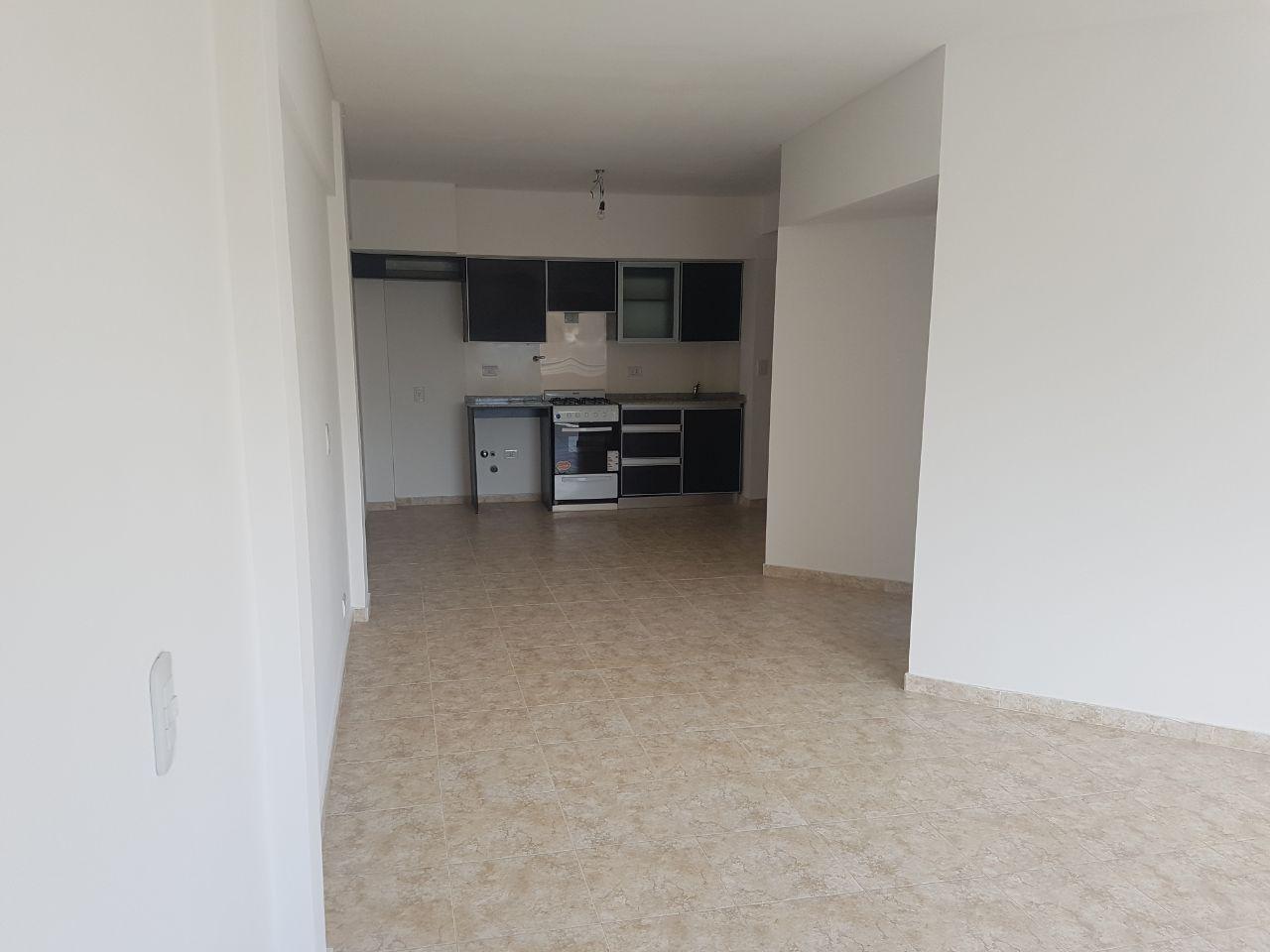Foto de EN PALOMAR ALQUILO HERMOSO Y AMPLIO DEPARTAMENTO DE 2 AMBIENTES COCHERA, imagen 4
