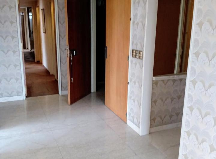 Venta Departamento 5 Ambientes Dependencias Cochera Baulera en Recoleta 2