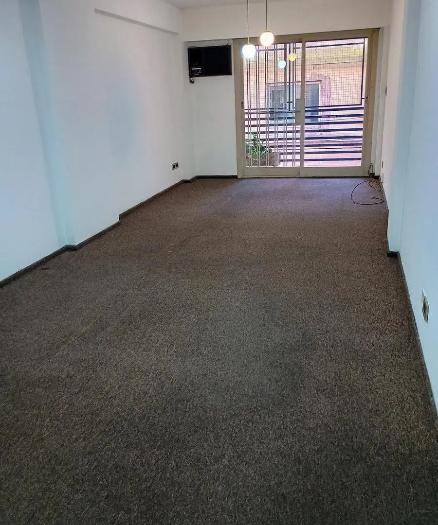Alquiler Departamento de 4 Ambientes al Frente con Balcón y Cochera en Recoleta 5