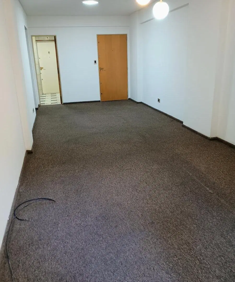 Alquiler Departamento de 4 Ambientes al Frente con Balcón y Cochera en Recoleta 4