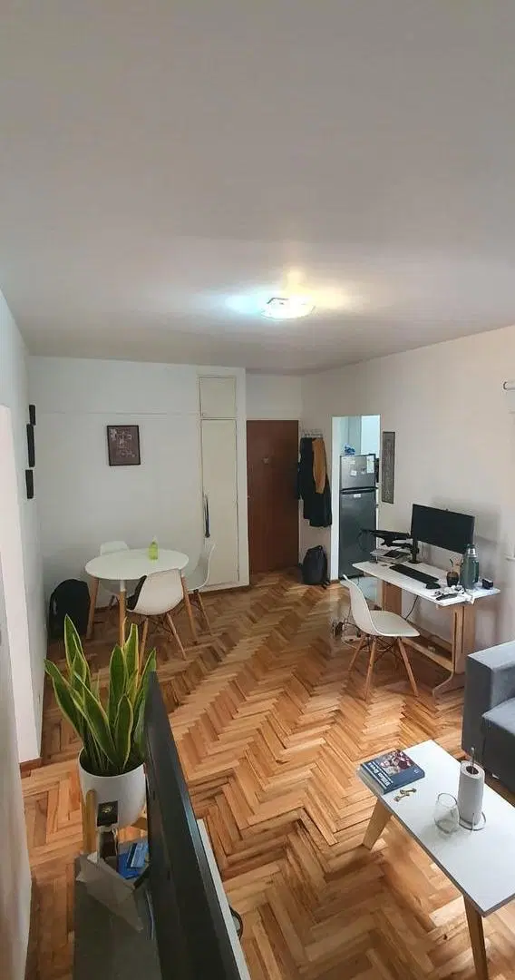 Alquiler Departamento de 2 Ambientes con Balcón al Frente en Recoleta 2