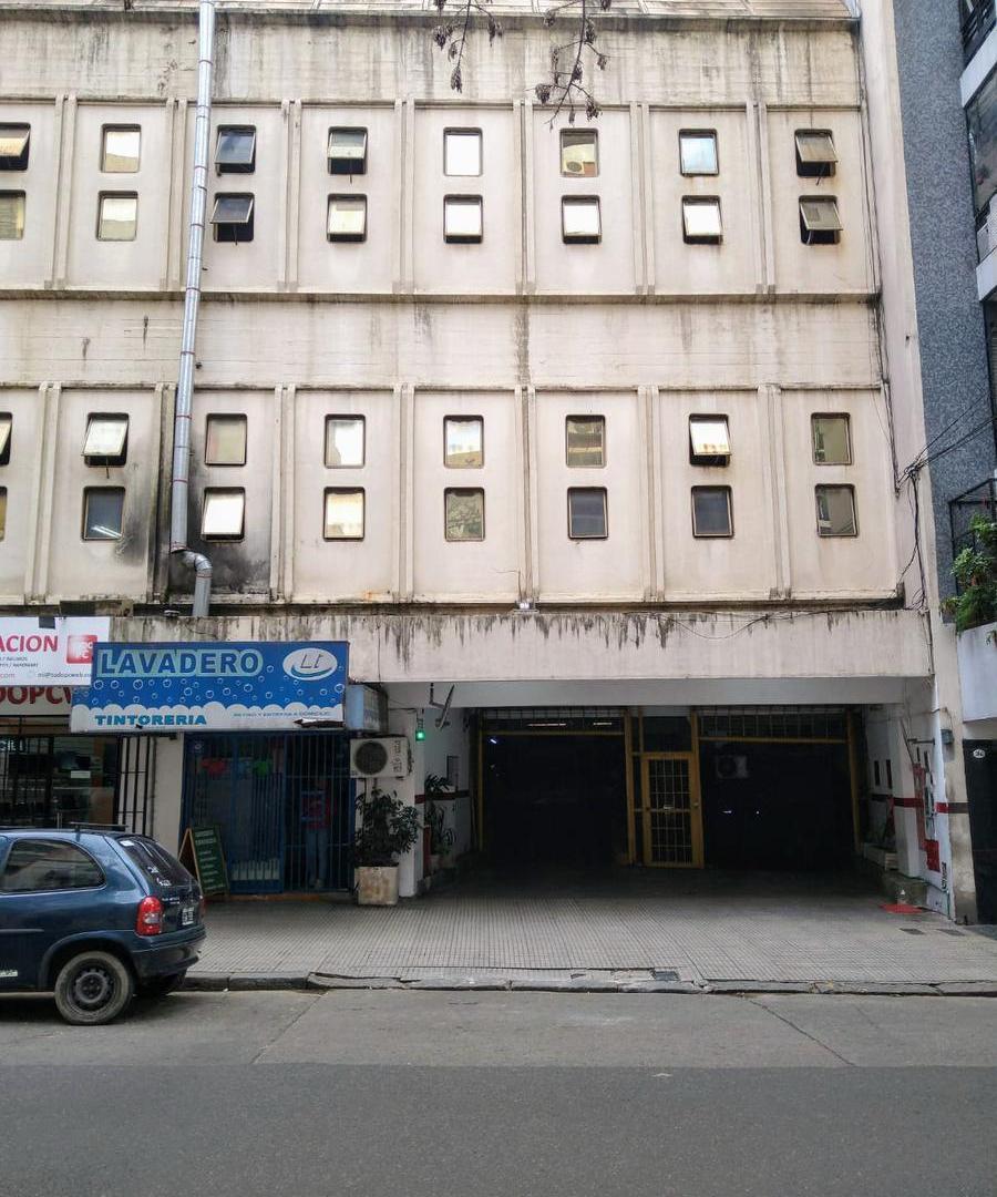 Venta Cochera Fija en Barrio Norte