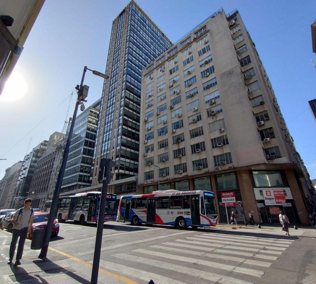 Excelente Oficina de 300 m² en Plena City Porteña 1