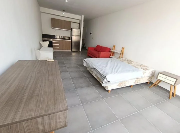 MODERNO MONOAMBIENTE CON BALCÓN 4