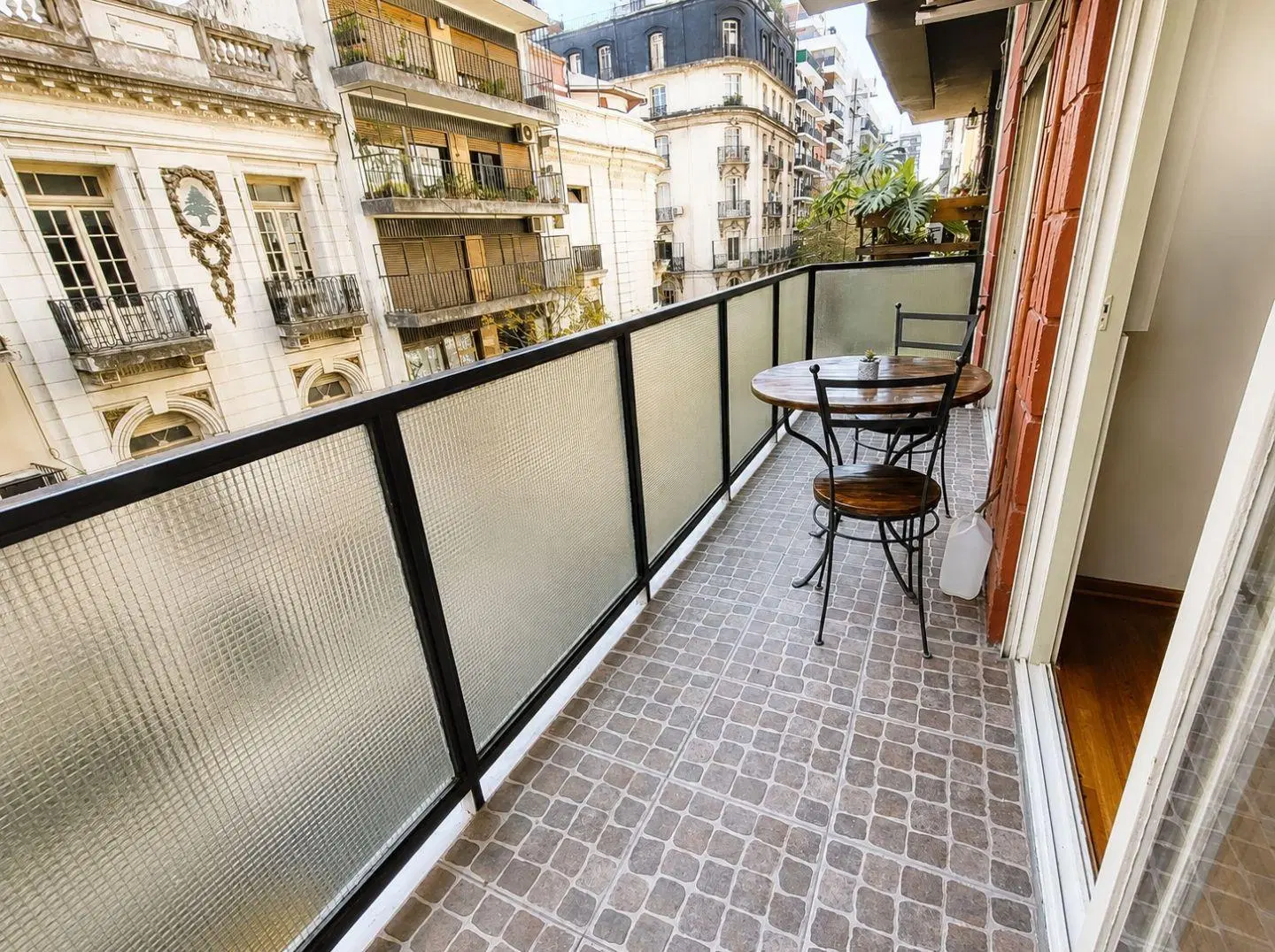 IMPECABLE 2 AMB AMOBLADO CON BALCON 3