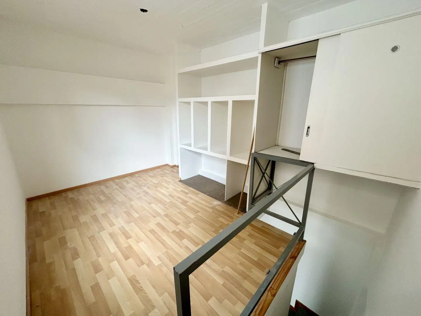 SIN EXPENSAS, SIN ABL: DUPLEX 2 AMBIENTES CON ATERRAZADO EN ALMAGRO 2
