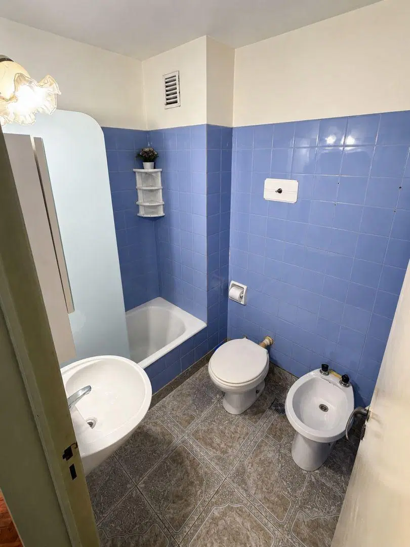 OPORTUNIDAD: MONOAMBIENTE CON COCINA SEPARADA Y BAÑO COMPLETO- CORDOBA Y SUIPACHA 4