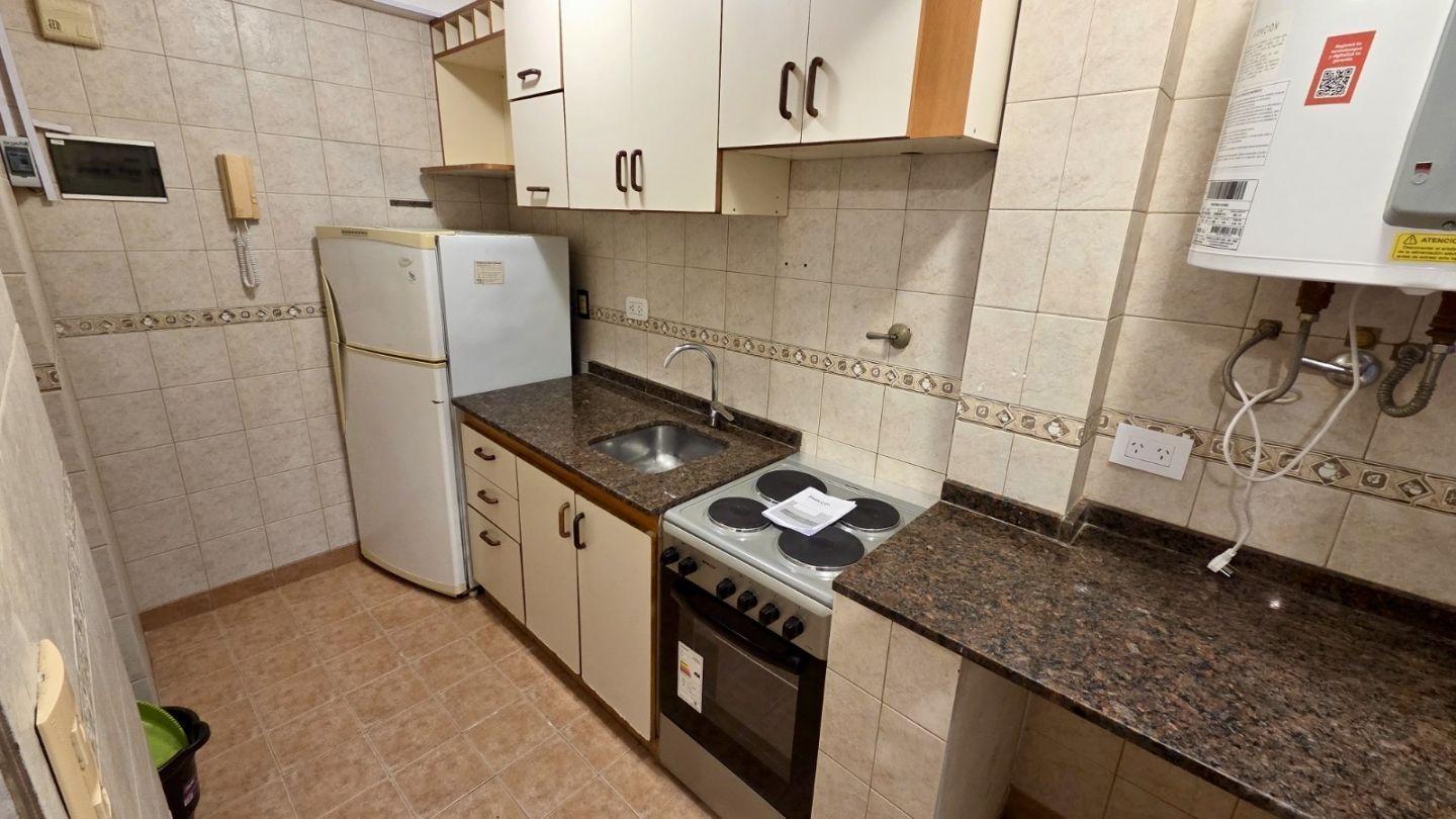 Foto de MONOAMBIENTE CON COCINA SEPARADA EN ALMAGRO, imagen 5