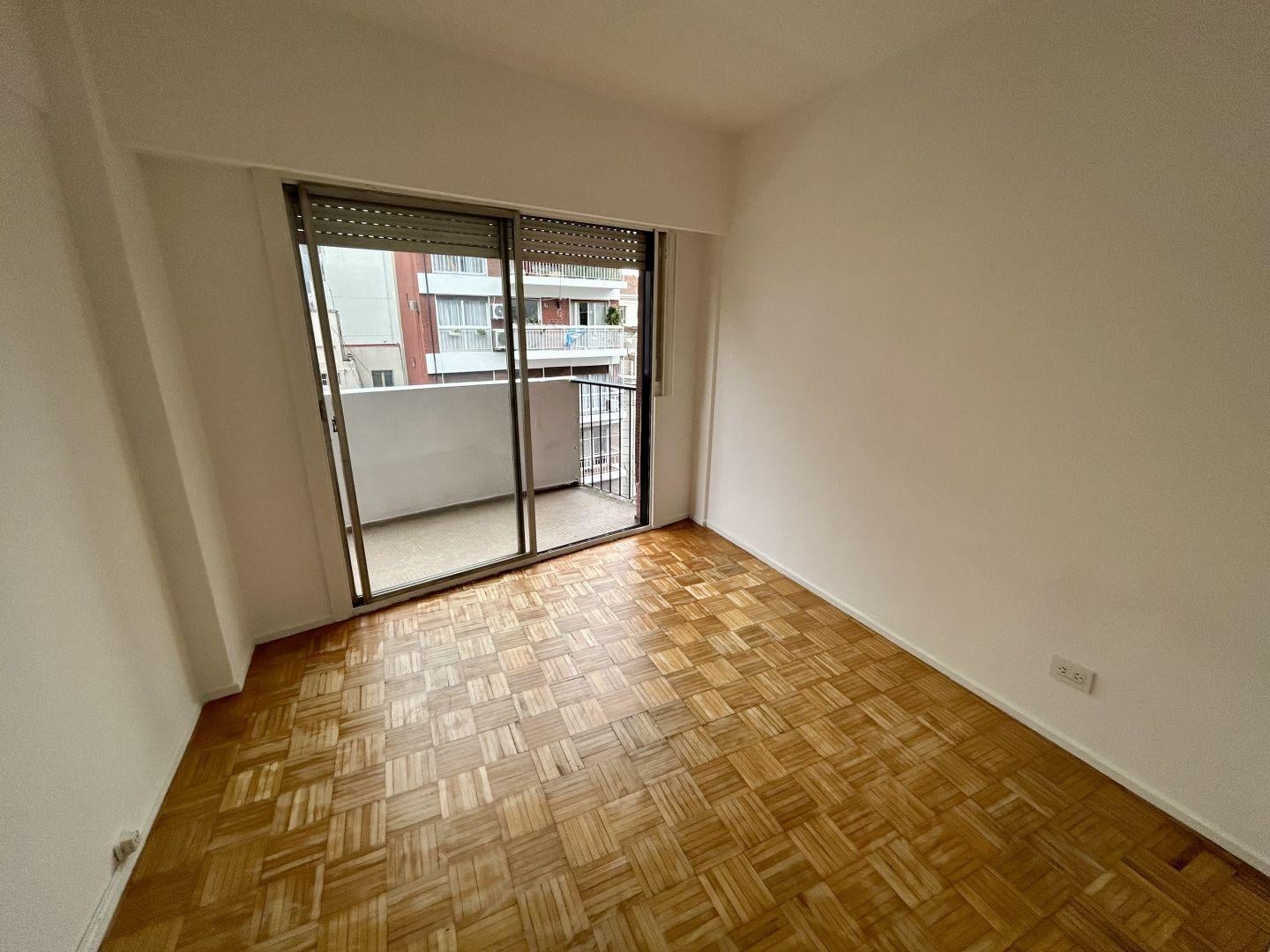 Foto de HERMOSO 2 AMB CON BALCÓN PROXIMO AL SHOPPING ALTO PALERMO- BAJAS, imagen 1
