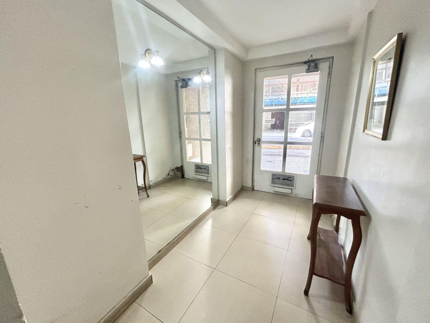 Foto de OPORTUNIDAD: 2 amb c/ baño reciclado - Zona Alto Palermo, imagen 5