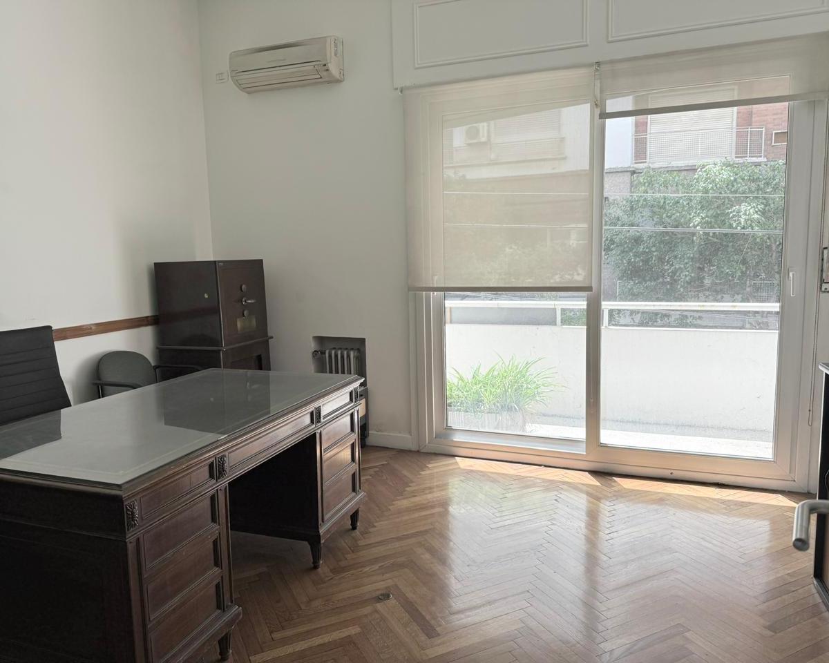 Uruguay y Santa Fe 2/3 Dorm. con Dependencias, Balcòn Al Frente 3