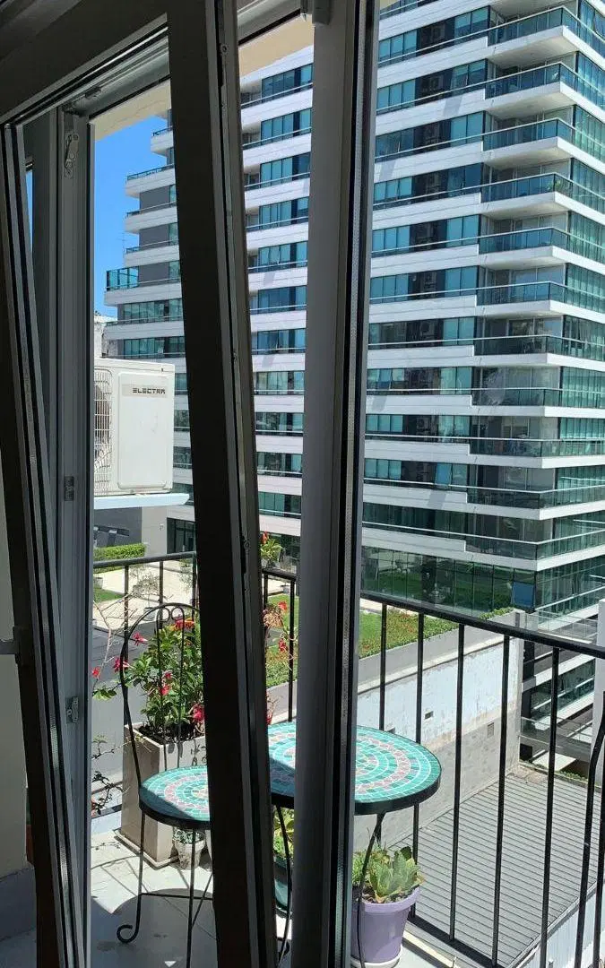 Departamento de 76 m² con 2 dormitorios lleno de luz y sol en alquiler en Recoleta 2
