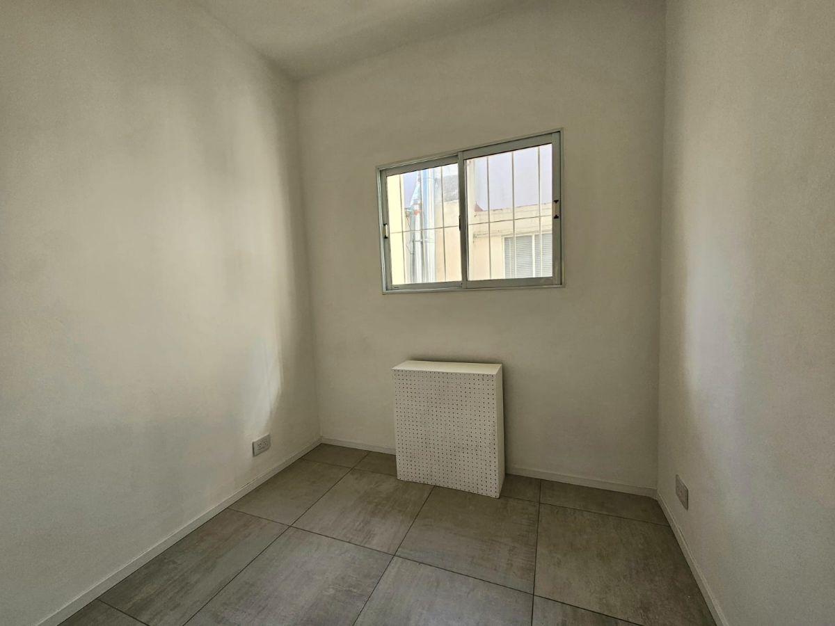 Foto de Juncal y Rodriguez Peña - RECICLADO - 2 Dorm + Escr, imagen 2