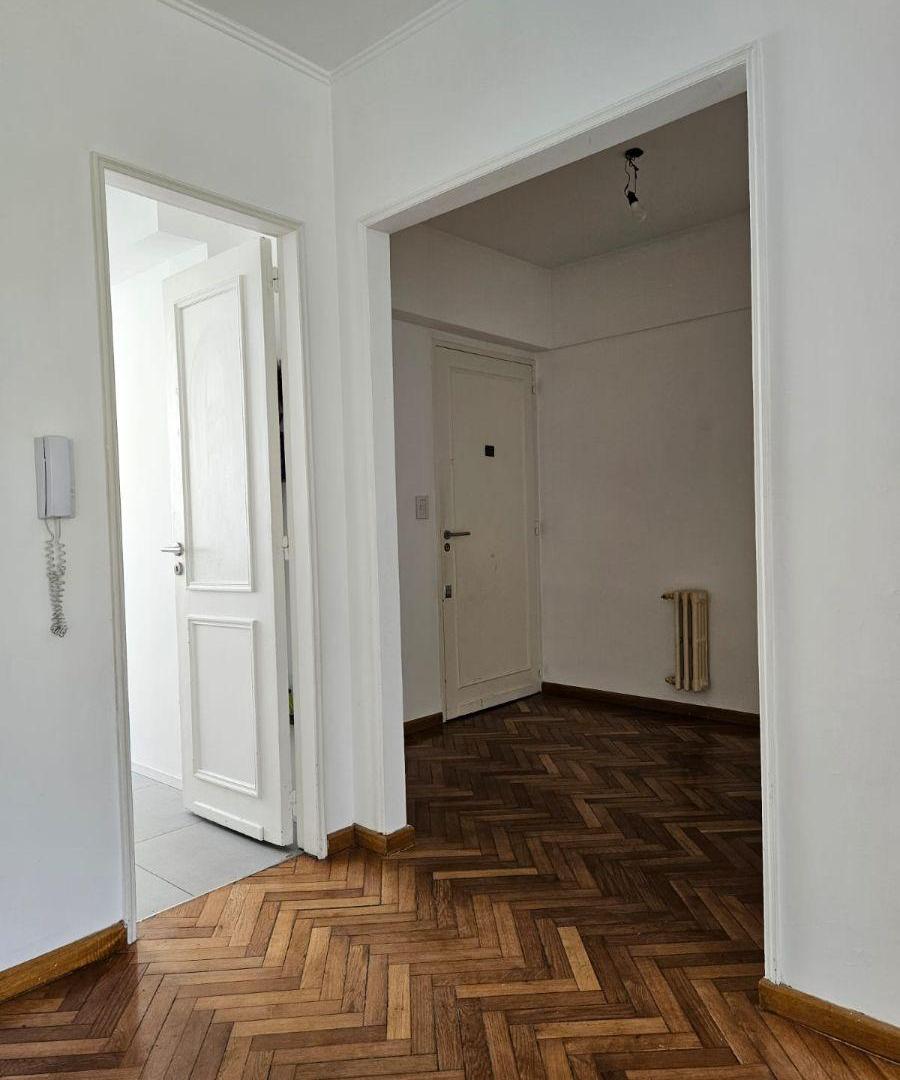 Foto de Juncal y Rodriguez Peña - RECICLADO - 2 Dorm + Escr, imagen 1