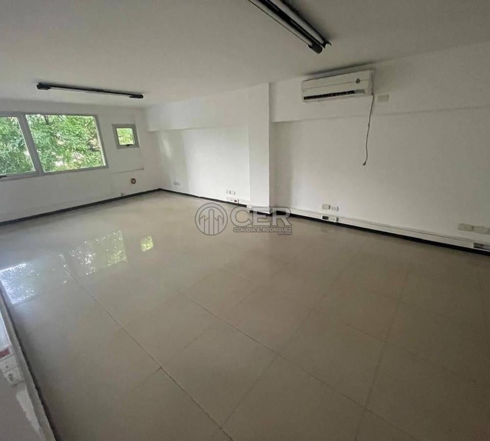 Foto de Alquiler de Oficina al Frente Contrato 36 Meses "Centro", imagen 4