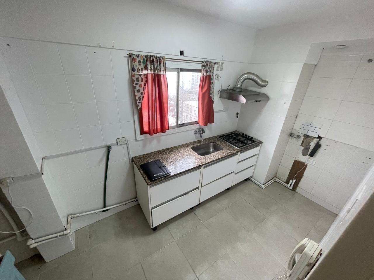 Foto de ALQUILER 24 MESES 4 AMBIENTES A METROS DEL MAR "LA PERLA", imagen 3