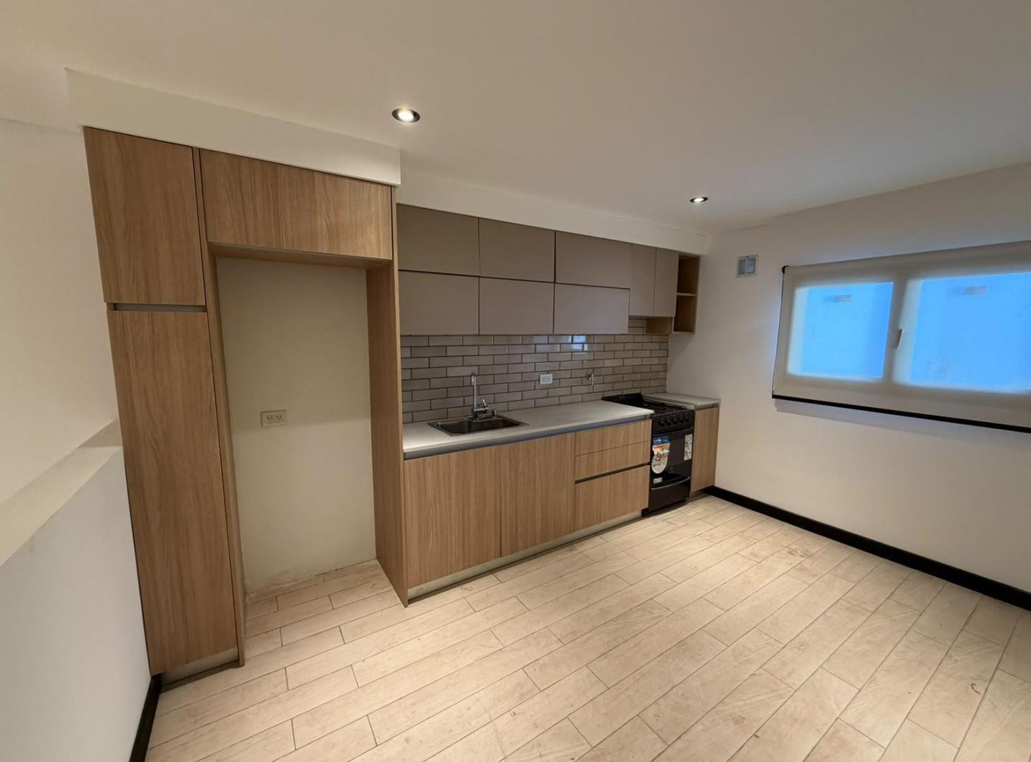 Foto de VENTA CASA 3 AMBIENTES A ESTRENAR "SAN JUAN", imagen 2