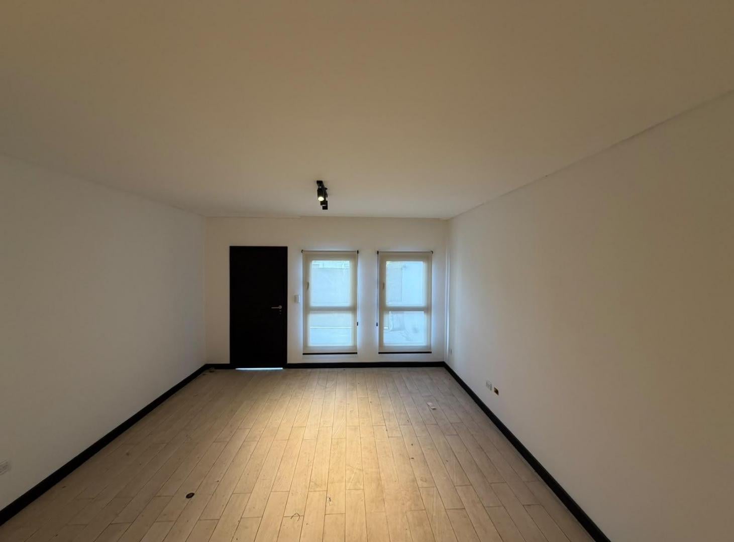 Foto de VENTA CASA 3 AMBIENTES A ESTRENAR "SAN JUAN", imagen 3