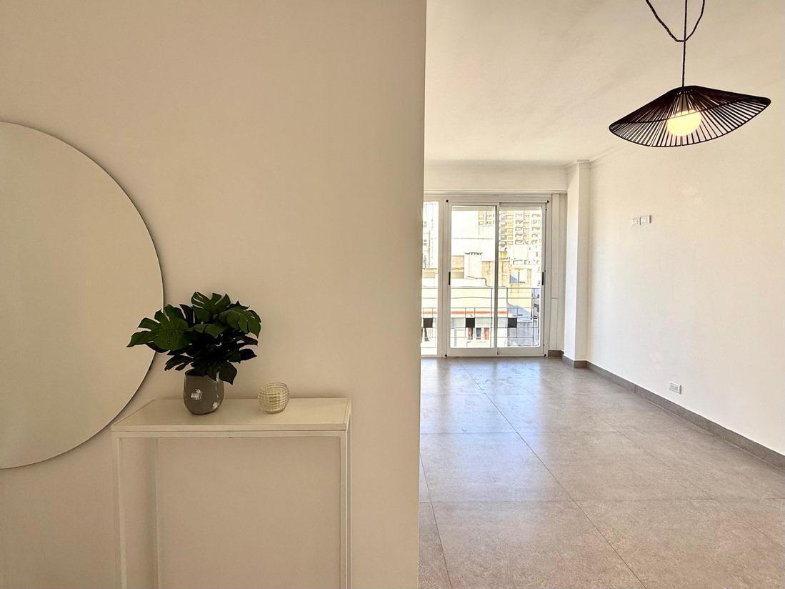 Foto de VENTA DEPARTAMENTO 2 ¿AMBIENTES "PLAZA COLON", imagen 3