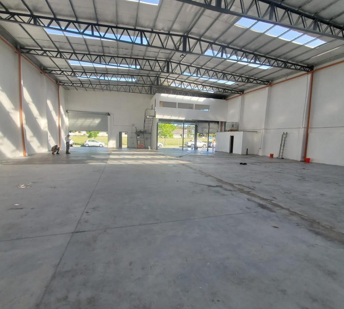 Foto de ALQUILER GALPON 660 METROS ZONA INDUSTRIAL "MUNDIALISTA", imagen 5
