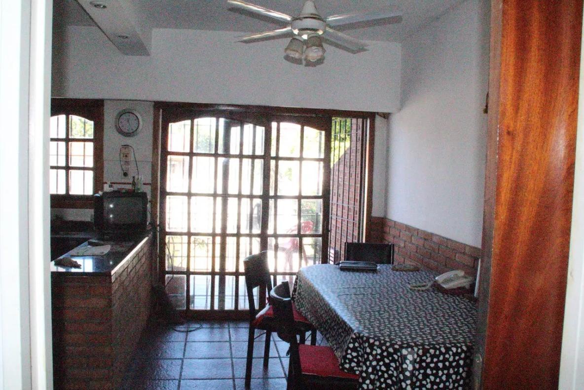 Apto Credito! 7 Ambientes en Pleno Saavedra! Casa Triplex Cerca del Dot y de Av Cabildo 1