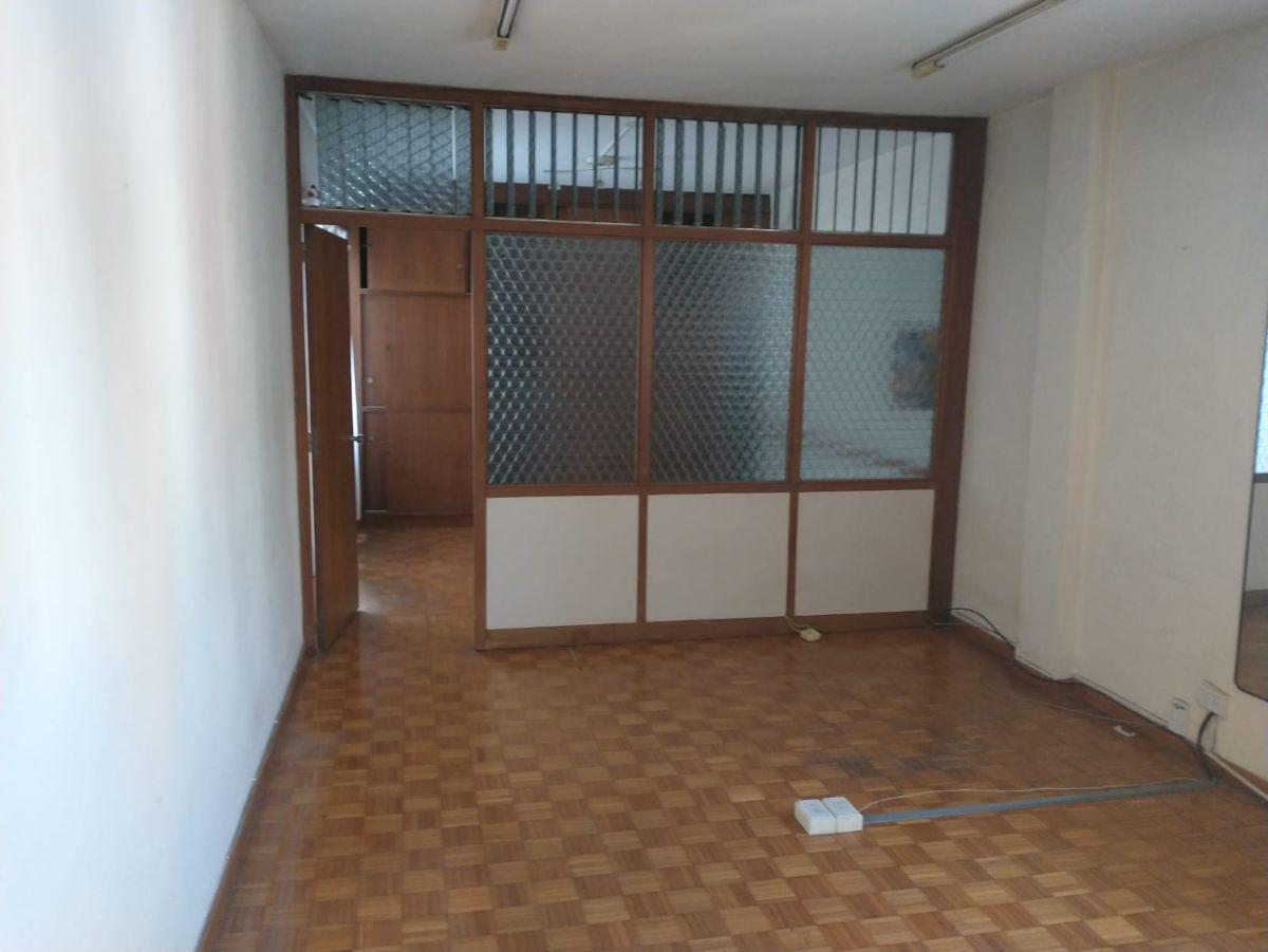 Foto de Monoambiente divido muy cómodo y luminoso con vista abierta., imagen 3
