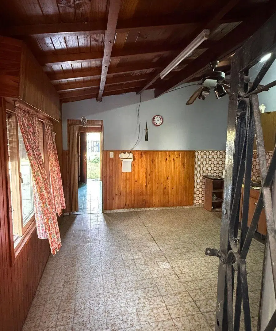 Casa en venta en De Vicenzo. Súper oportunidad en excelente ubicación! 5