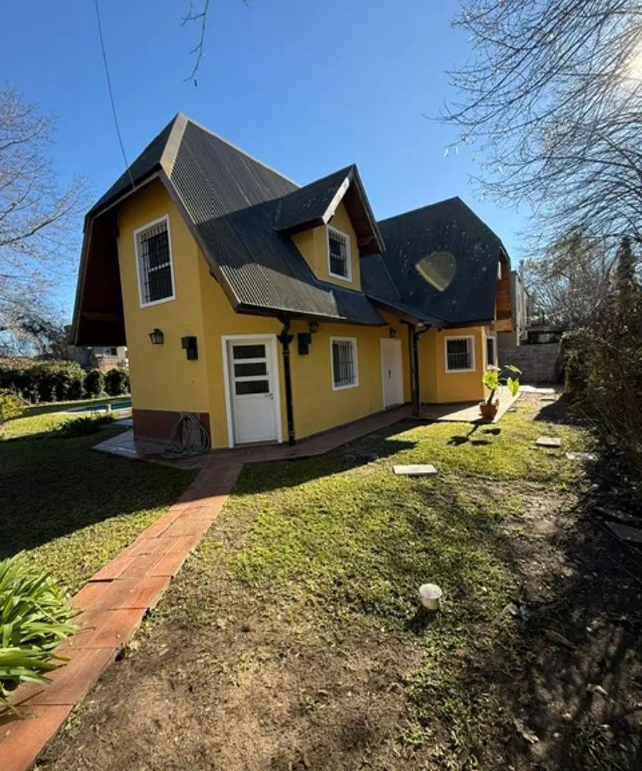 Hermosa casa de 4 ambientes con excelente acceso 3