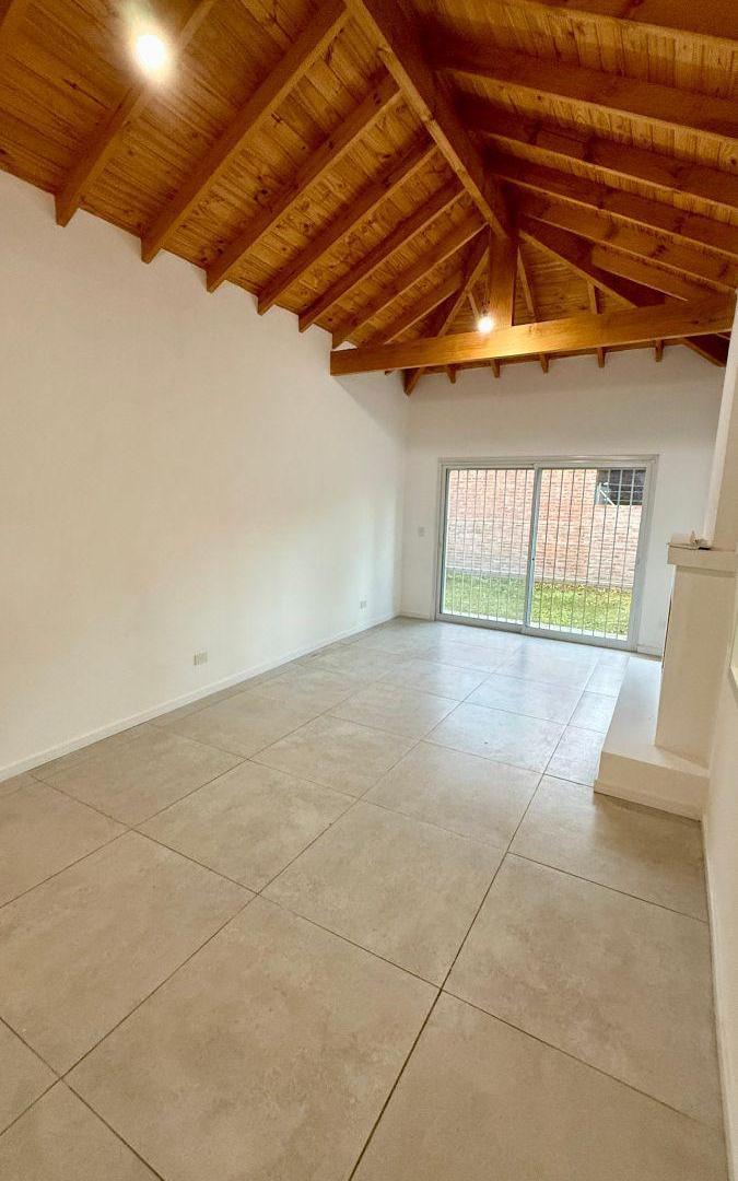 Hermosa casa de 3 ambientes apta crédito bancario