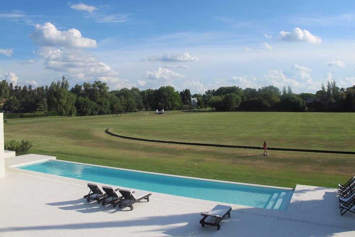 Tortugas Country Club Casa en Venta Sobre El Polo 1