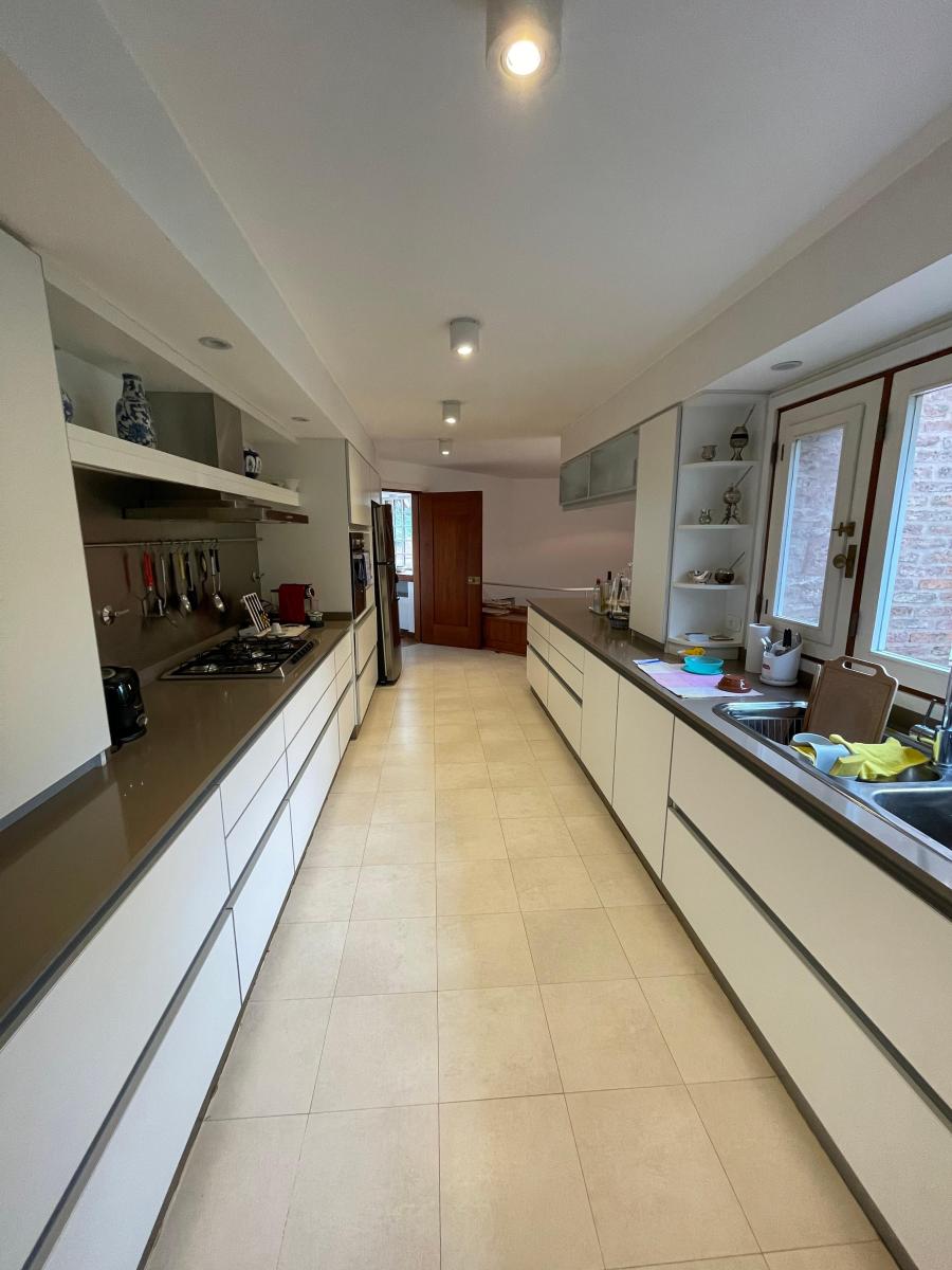 Tortugas Cc, Gran Casa a La Venta Sobre 7600 m Divisibles en Lotes de 1875 m 2