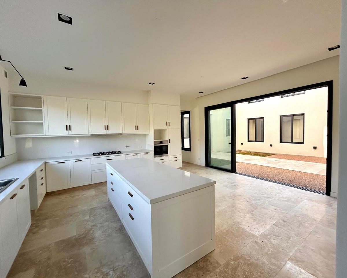 Altos del Pilar Casa en venta
