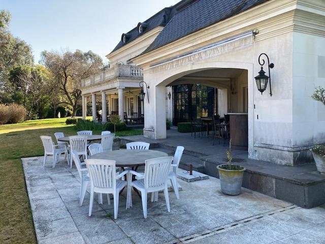 Espectacular Casa en Martindale - Venta 1